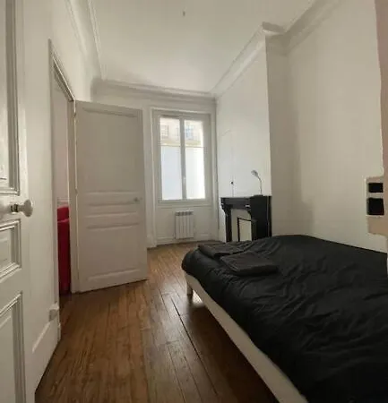Haussmanien Апартаменты *