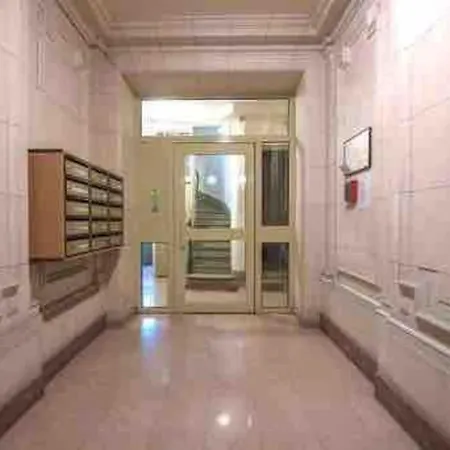 Haussmanien Апартаменты *