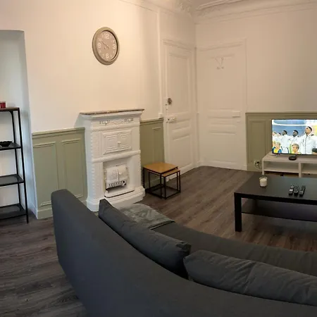 Apartment Haussmanien *