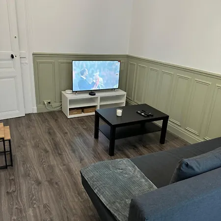 Haussmanien Apartment Paris